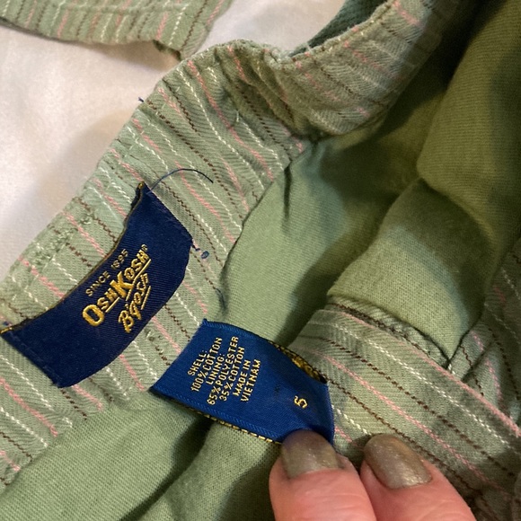 Oshkosh bgosh 2pc skort set . Jacket size 6 and skirt size 5 - Picture 5 of 15